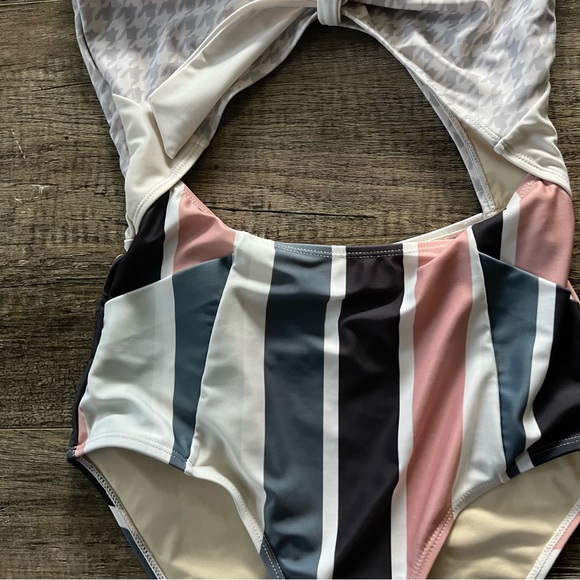 Nani Swimwear. Womens neutral color one piece swimsuit. Size medium. - Picture 4 of 14